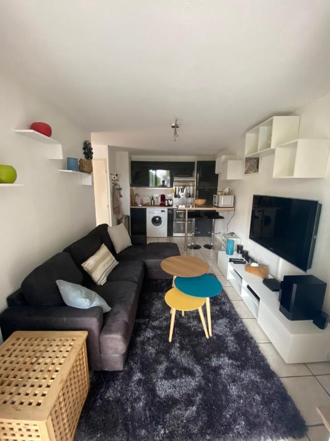 Logement entier T2 climatisé, parking gratuit, jardin, mer Sanary-sur-Mer Exterior foto