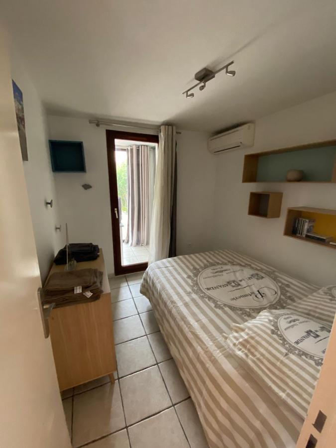 Logement entier T2 climatisé, parking gratuit, jardin, mer Sanary-sur-Mer Exterior foto
